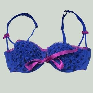 Victorias Secret ruffle lace polka dot valentines lingerie bra